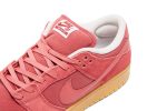 Nike SB Dunk Low ‘Red Gum’ DV5429-600